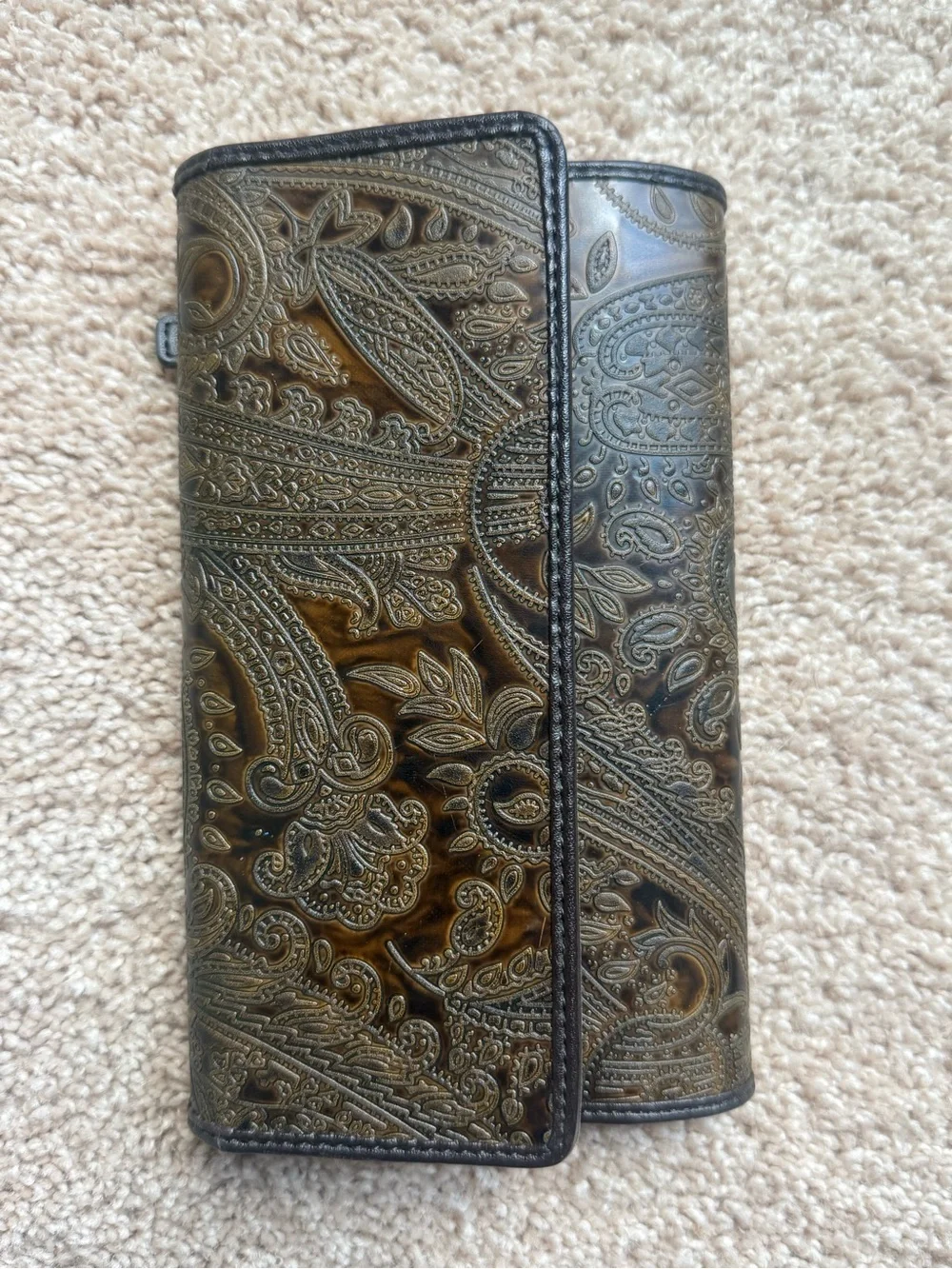 Relic Embossed Paisley Leather Wallet - Dark Brown